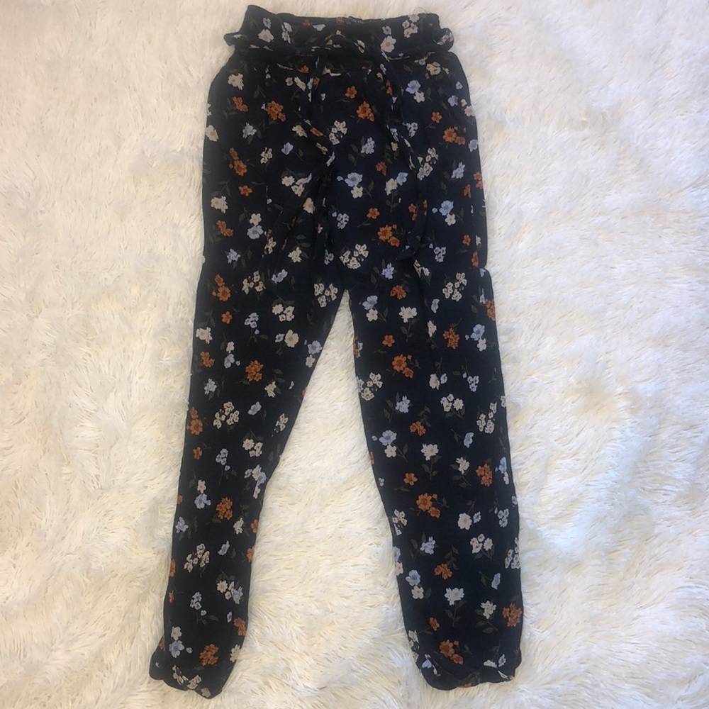 American Eagle Pants with tie